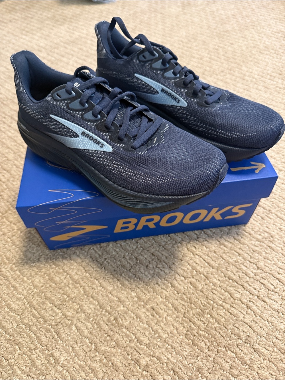 Brooks Women's Navy with Light Blue Accent Running Sneakers